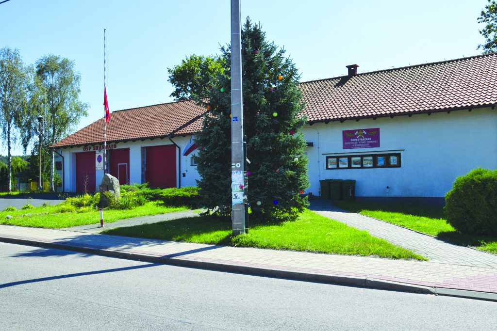 Początek szlaku pieszego im. Marii Zientary-Malewskiej (zielony) w Brąswałdzie